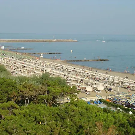 Apartment Bright For 4 Guests With Swimming Pool Porto Santa Margherita di Caorle