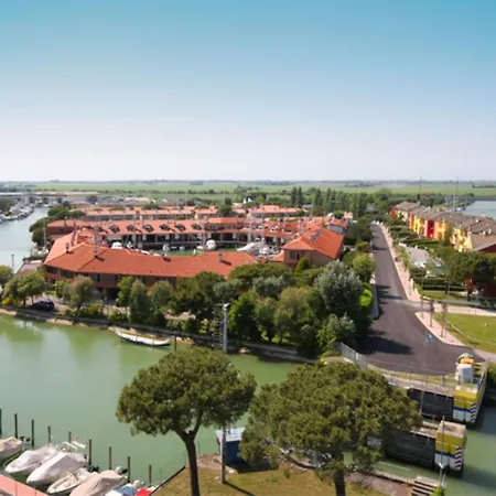 Bright For 4 Guests With Swimming Pool * Porto Santa Margherita di Caorle